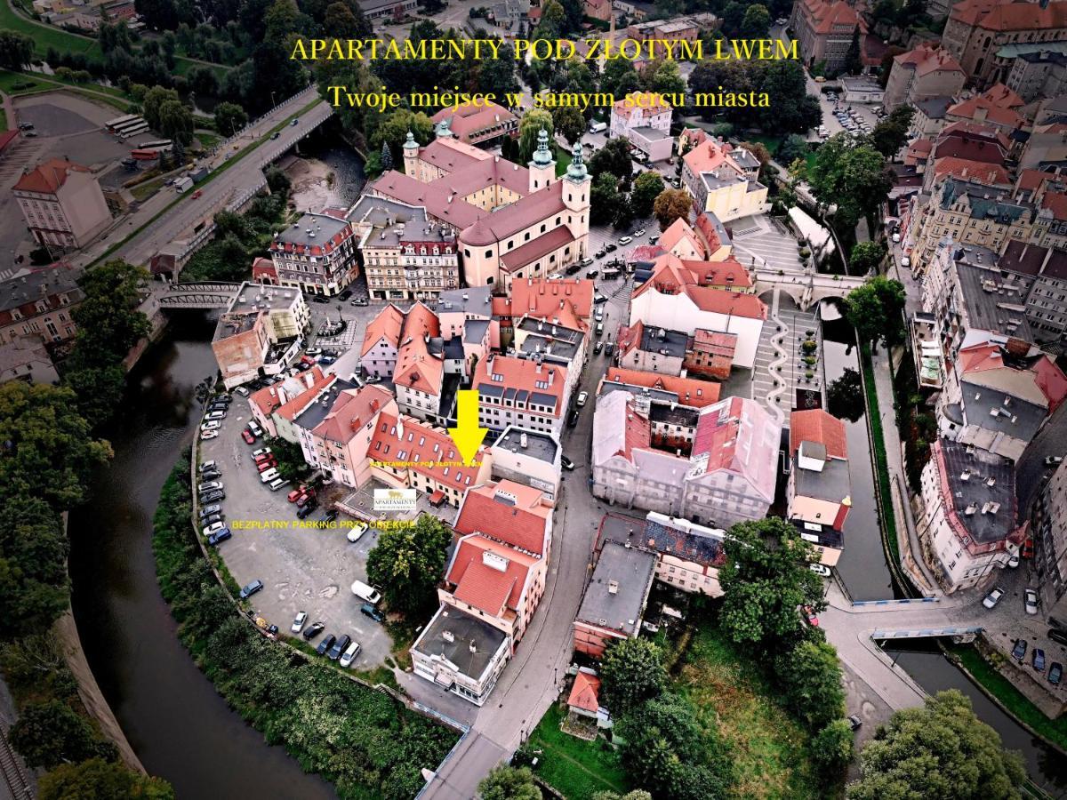 Apartament W Samym Sercu Miasta Z Darmowym Parkingiem Pod Zlotym Lwem -Hotel VI Kladsko Exteriér fotografie